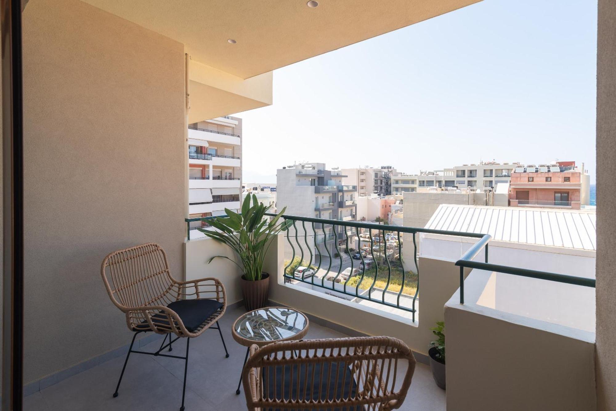 Alcyone Studios And Apartments Heraklion  Екстер'єр фото